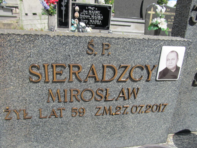 Mirosław Sieradzki 1957 Archidiecezja Łódzka - Grobonet - Wyszukiwarka osób pochowanych
