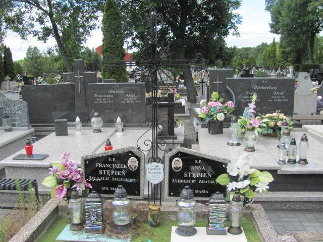 Grób Henryk Stępień