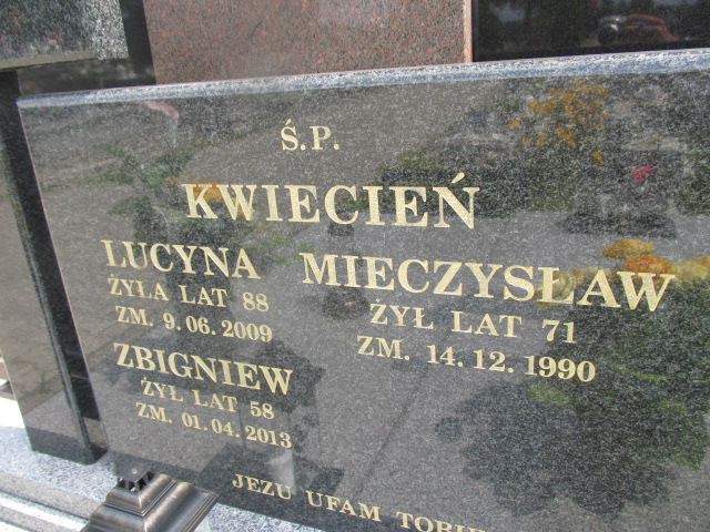Zbigniew Kwiecień 1955 Archidiecezja Łódzka - Grobonet - Wyszukiwarka osób pochowanych