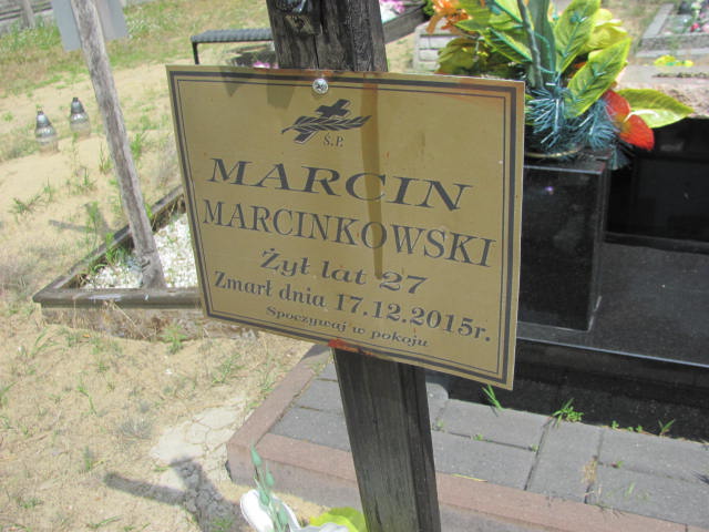 Marcin Marcinkowski 1988 Archidiecezja Łódzka - Grobonet - Wyszukiwarka osób pochowanych