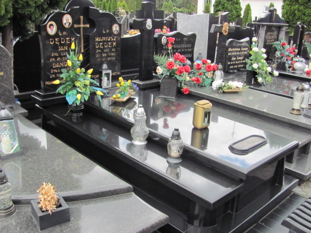 Grób Mariusz Dędek
