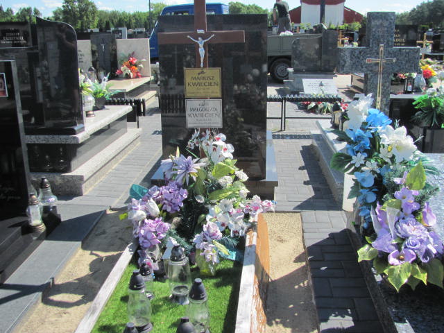 Grób Mariusz Kwiecień