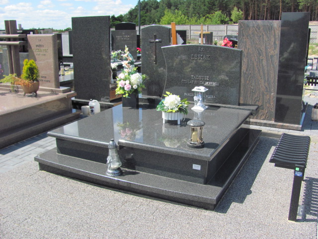 Grób Tadeusz Lesiak
